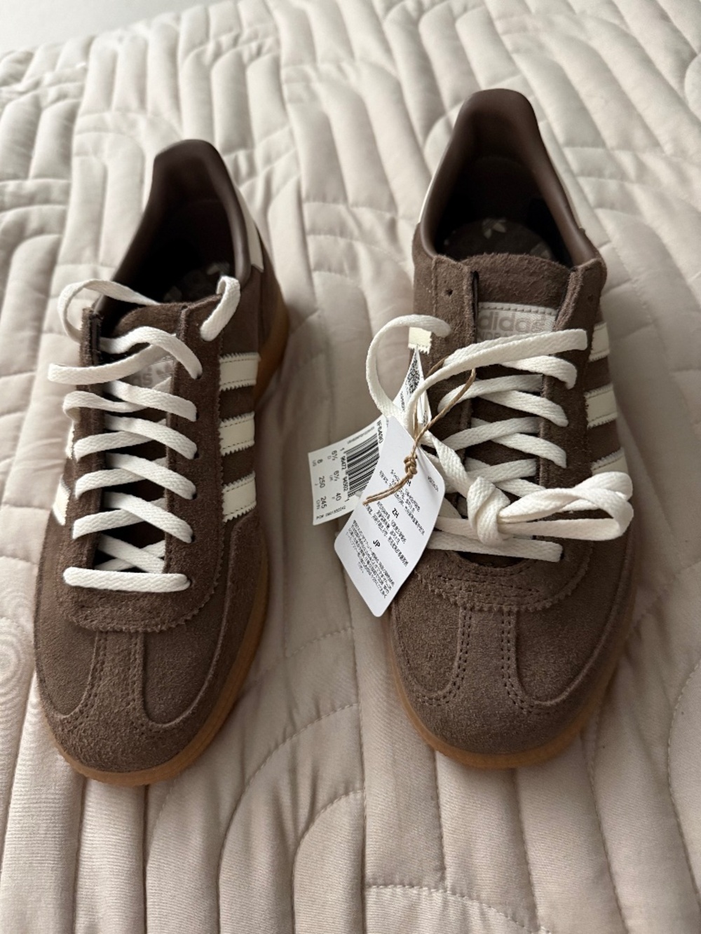 Nwt adidas sneakers